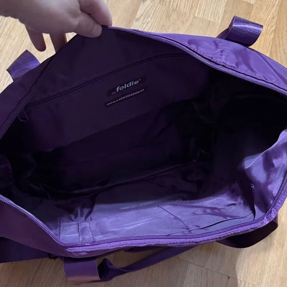 Foldie Travel Bag- Purple - Picture 15 of 16